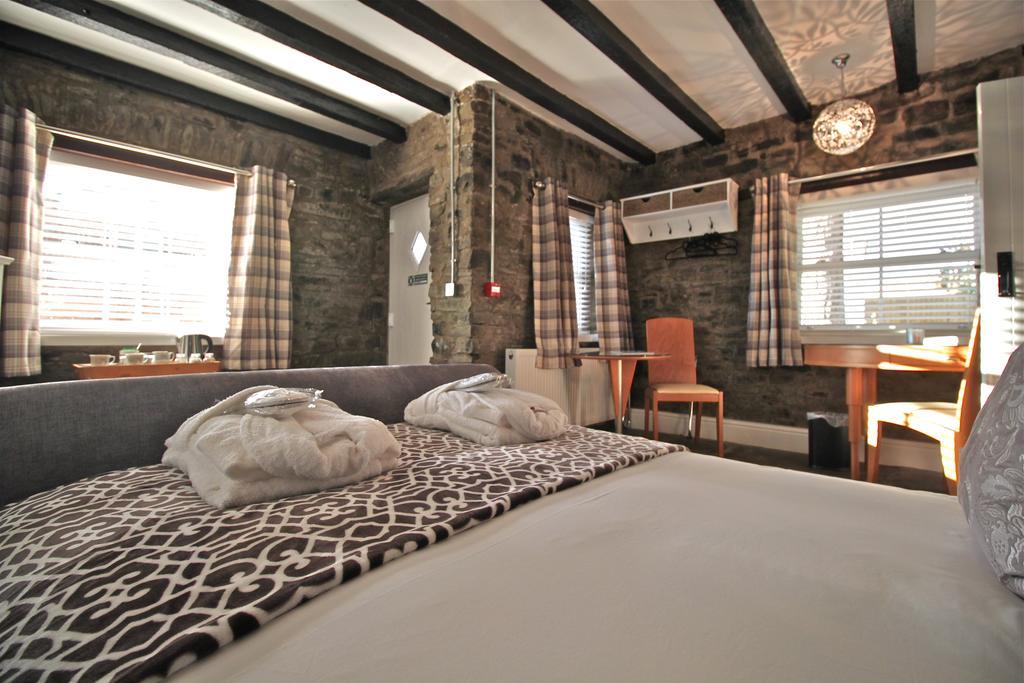 Aughton Birches Brow Boutique Guestrooms מראה חיצוני תמונה