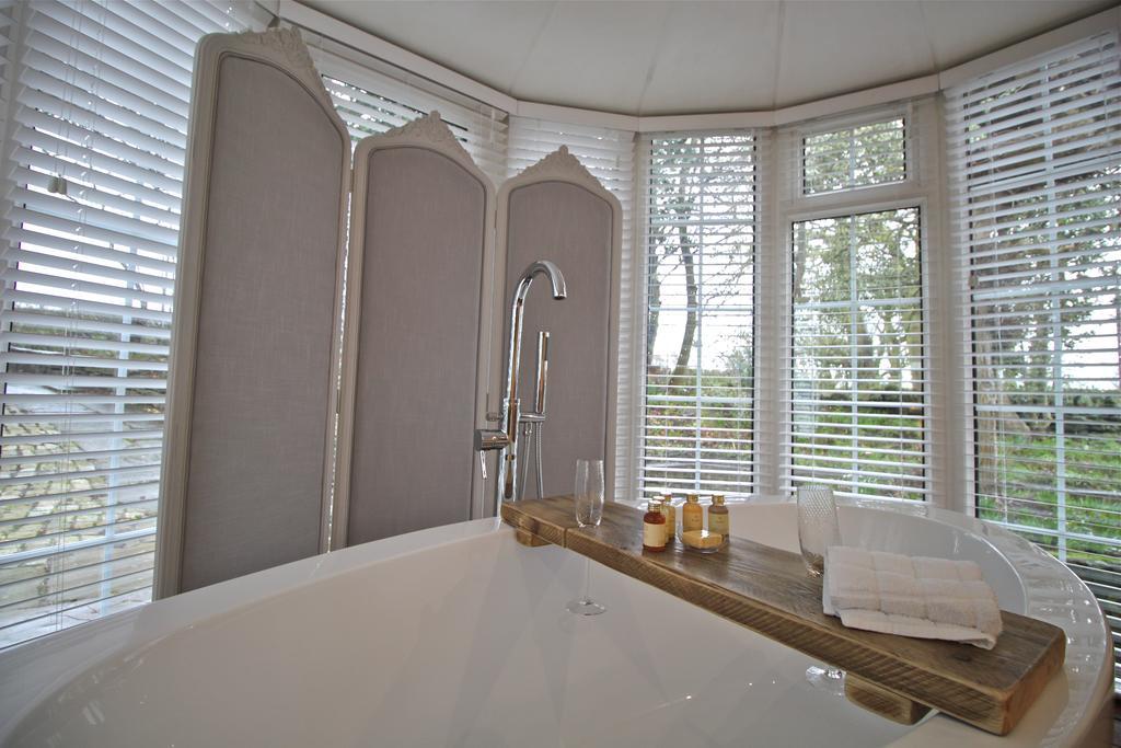 Aughton Birches Brow Boutique Guestrooms מראה חיצוני תמונה