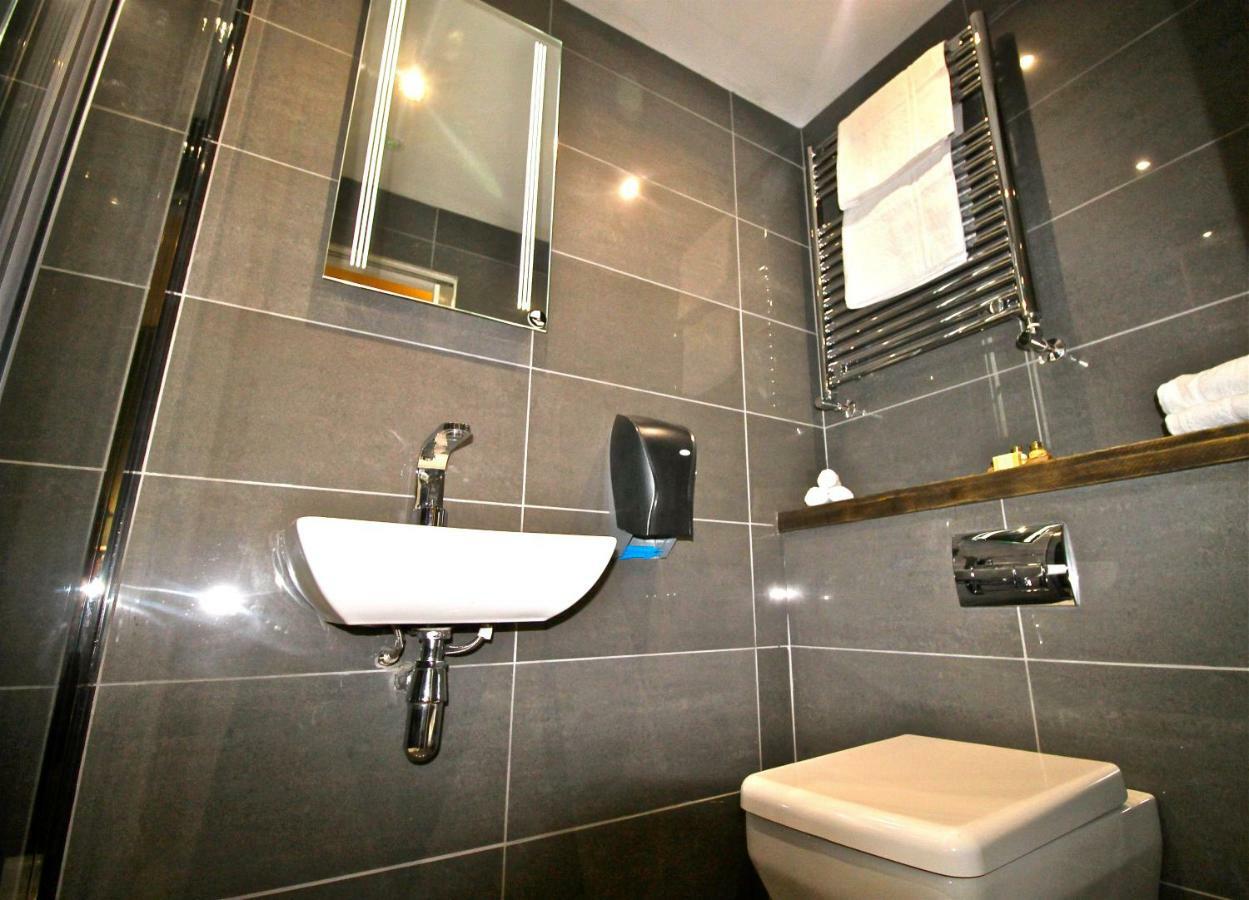 Aughton Birches Brow Boutique Guestrooms מראה חיצוני תמונה